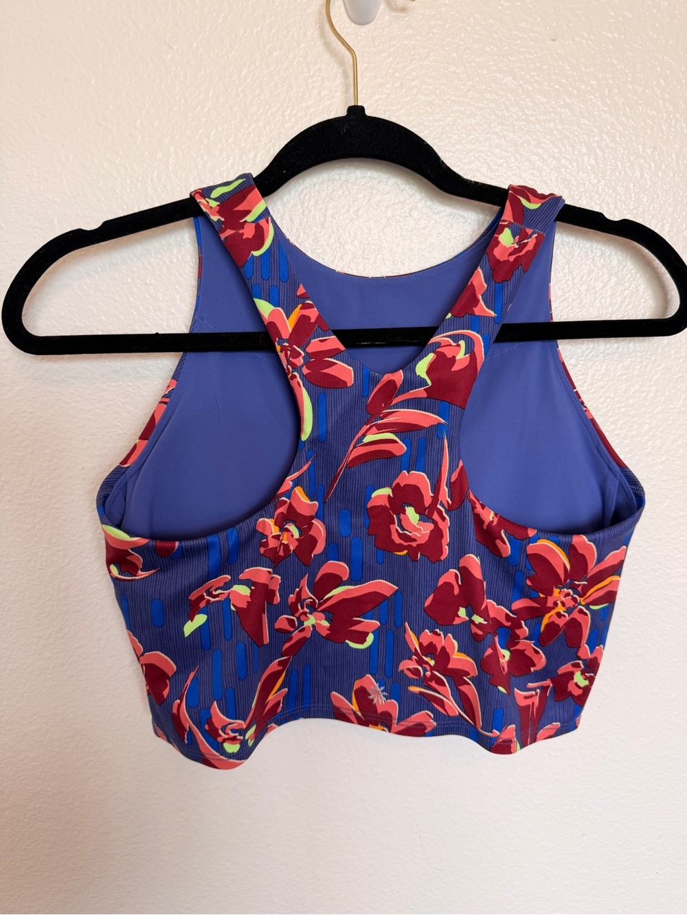 Athleta Conscious Crop Size Medium - Picture 3 of 5